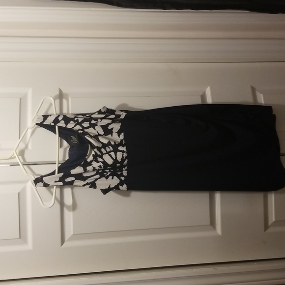 Dress - Picture 1 of 5